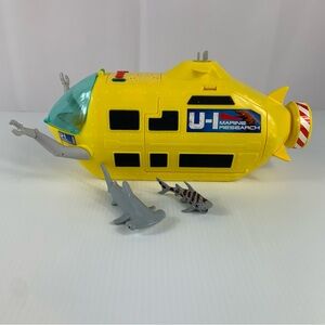 Shark Week Ocean Marine Research Submarine 2021 Playset Light Sound w/ Sharks